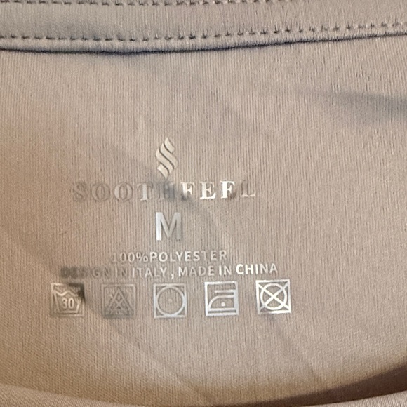 Stylish Women's Long Sleeve Top in Gray - Picture 2 of 5